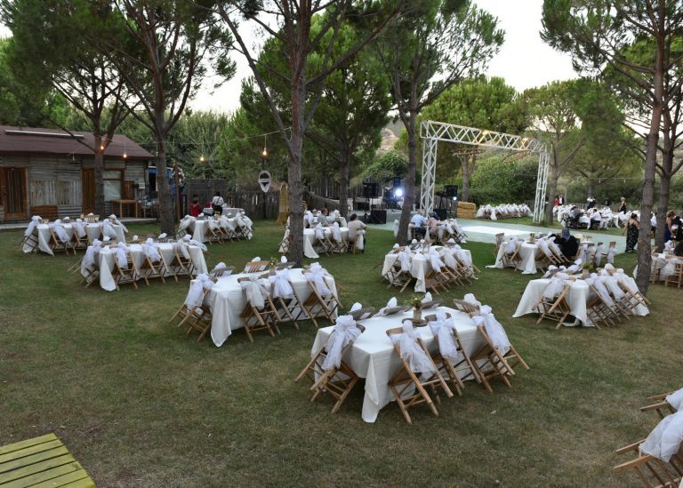 yaprak köy foça düğün salonu