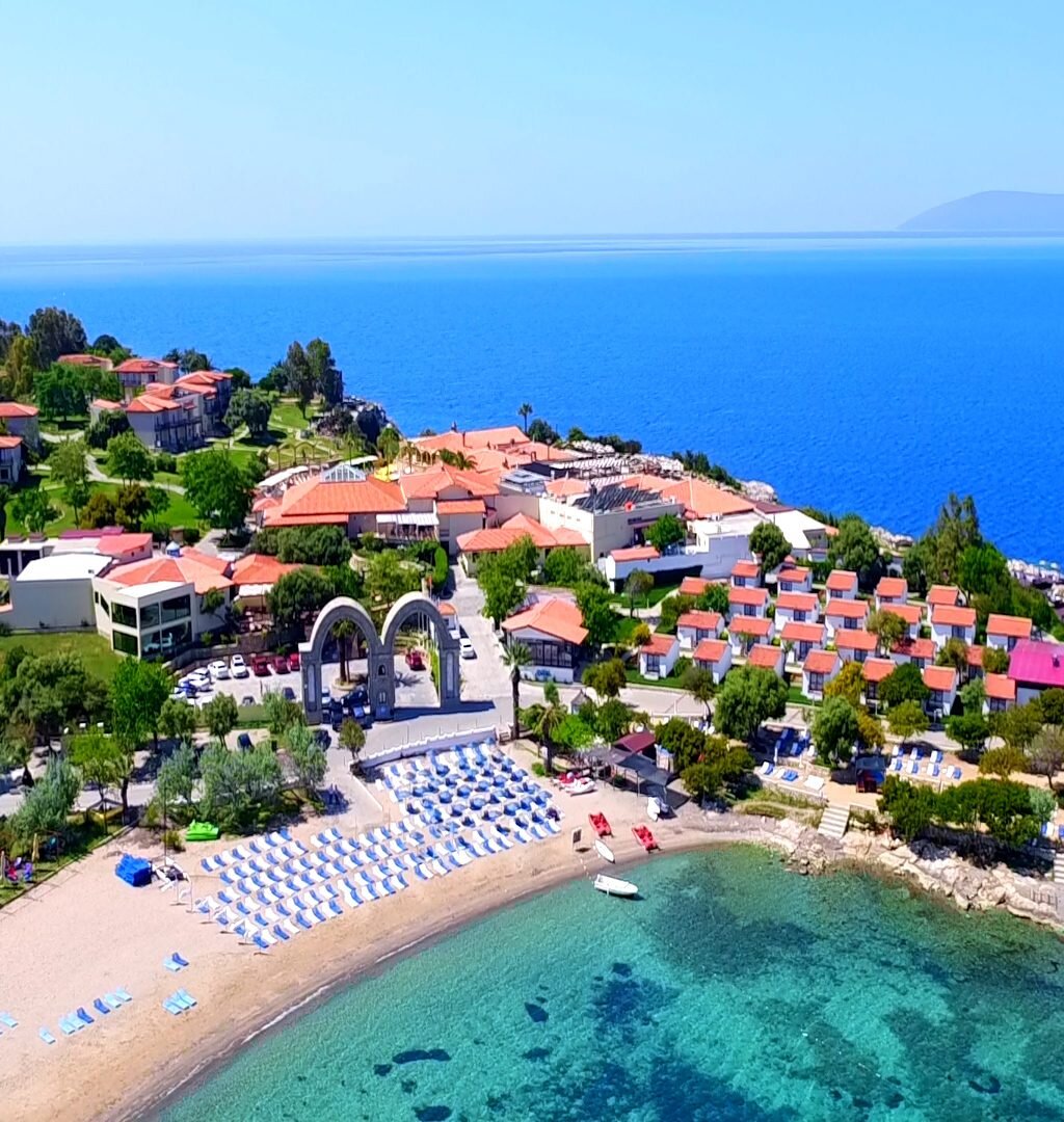 maya bistro hotel beach