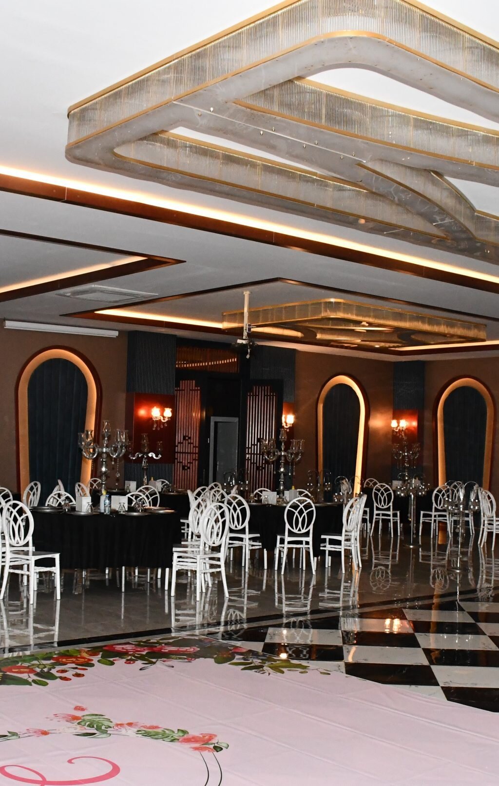 onurum davet i̇nci salon