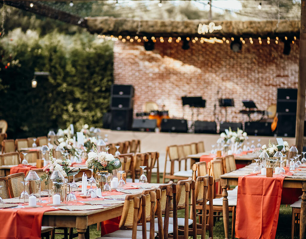 rustic-wedding-planner