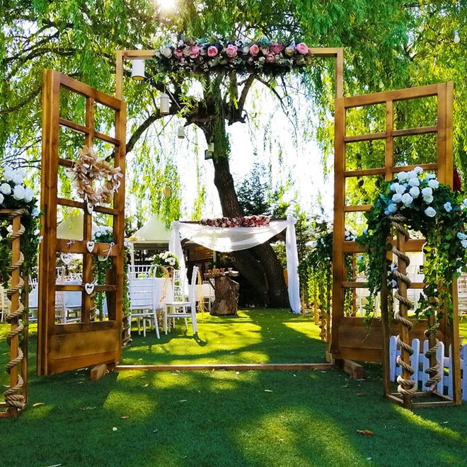 Salkım Söğüt Kır Bahçesi