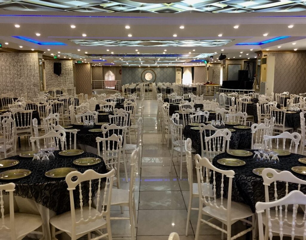 Salon Pamira