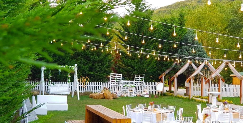 Senfoni Garden Kır Düğünü