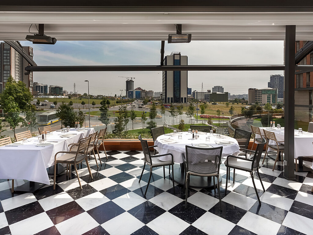 seraf-restaurant