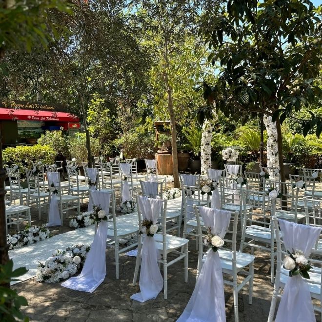 en trend düğün sandalyesi süsleme fikirleri