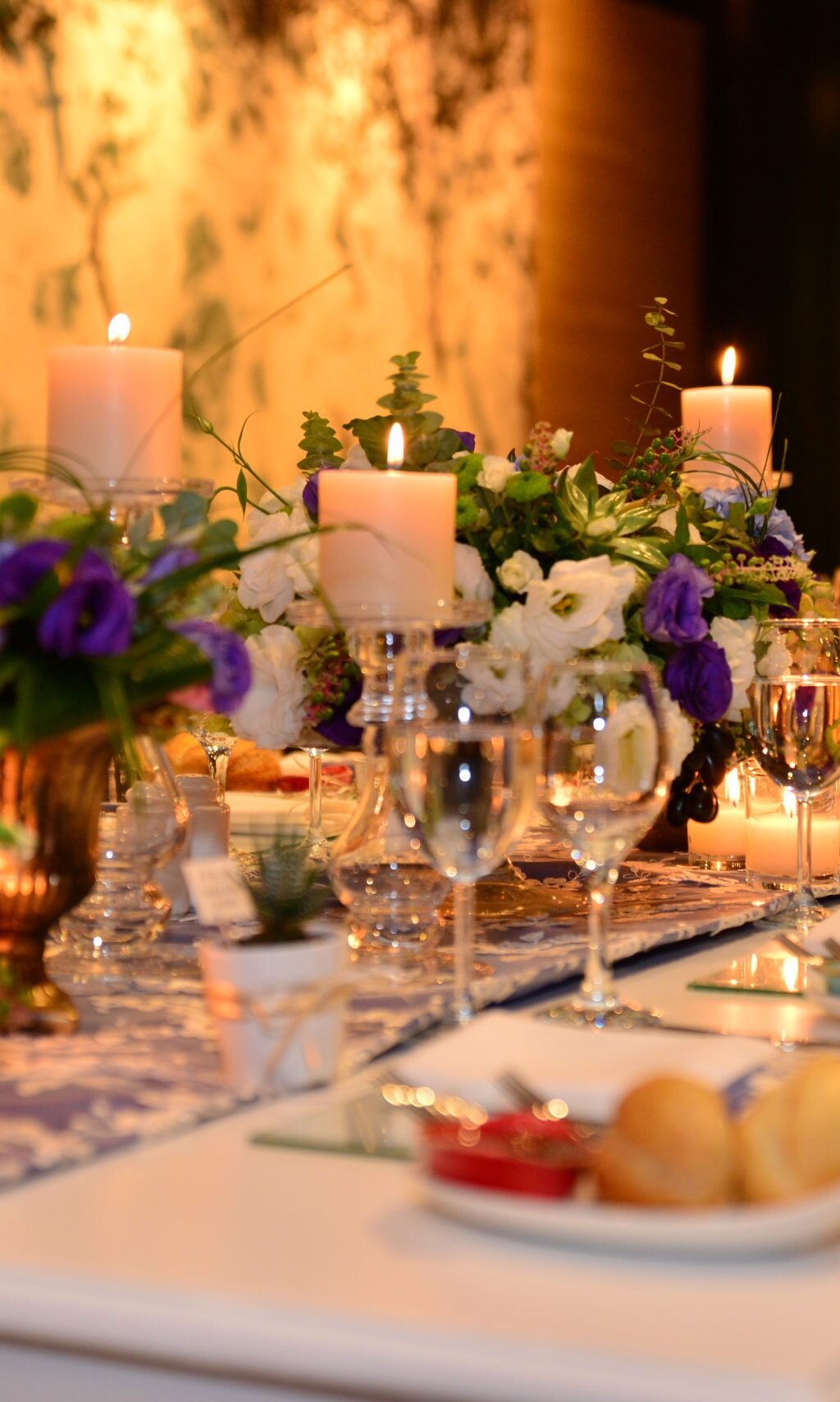 the sofa hotel hallarts