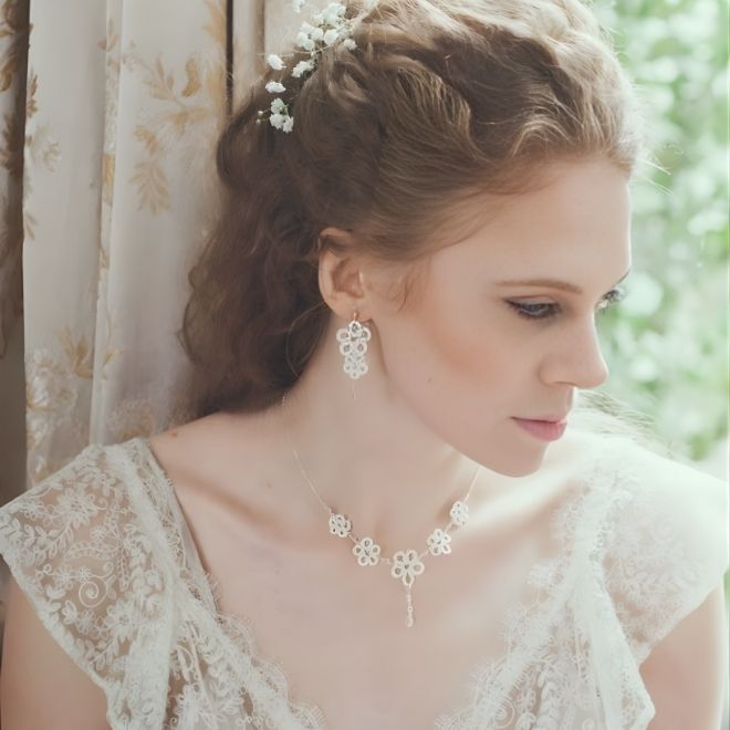 gelin takısı ve gelinlik uyumu nasıl sağlanır?