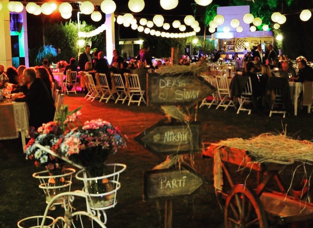 sera garden menderes