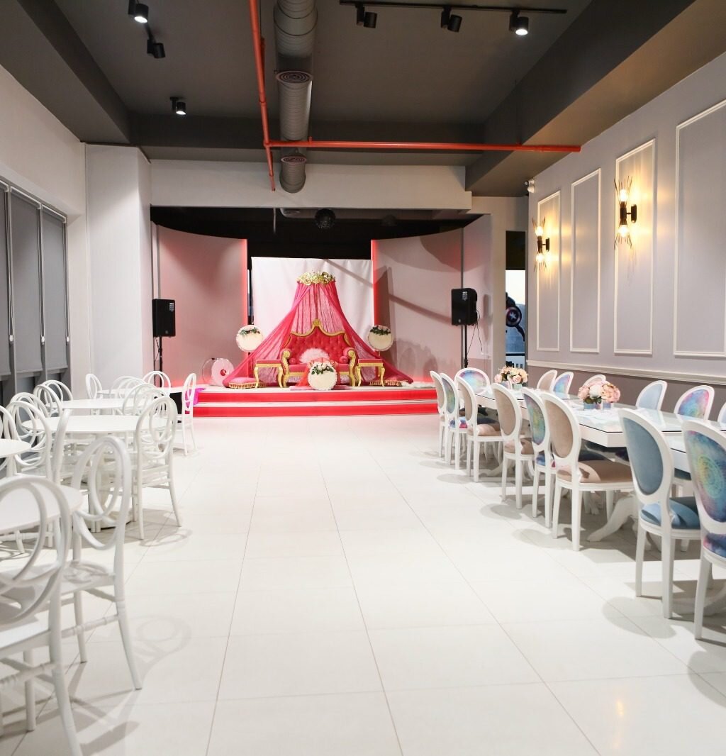 sürpriz mekan ve parti