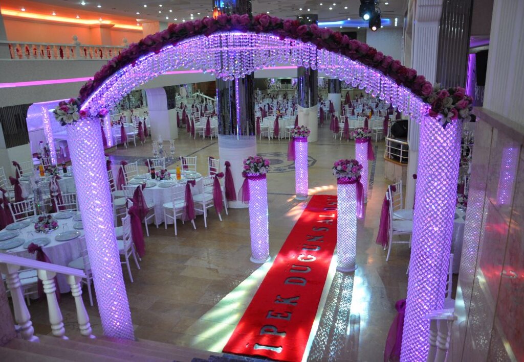 ucuzu pahalısı, şıkır şıkır küçükçekmece düğün salonları listesi