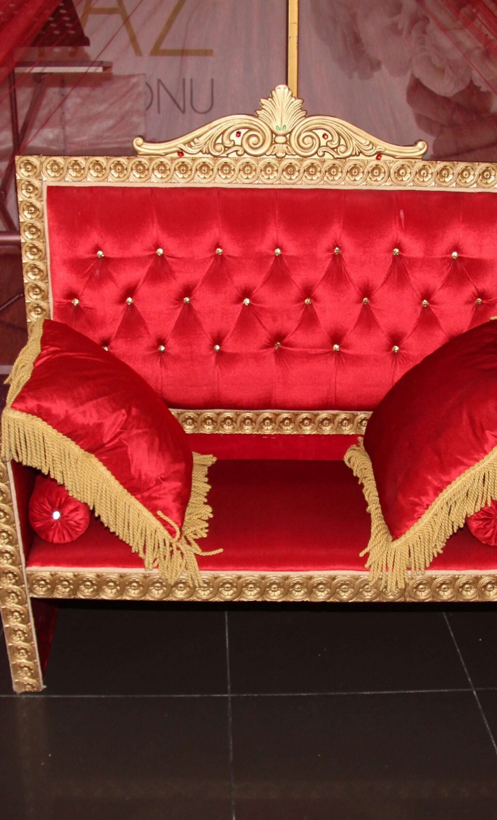 beyaz düğün salonu