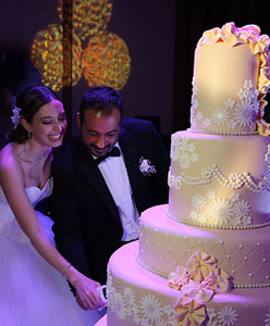 Konuşan Çikolatalarla Gelen Heyecanlı Teklif: Gizem ve Tolga!