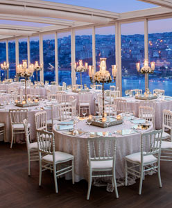 Haliç Manzarası Ayaklarınızın Altında: Lazzoni Hotel