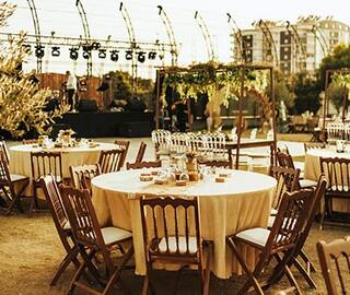 Bir Gün Kır Bahçesi