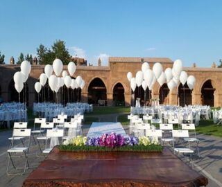 Kervansaray Kır Mekanı