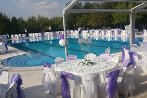 Gold Garden Pool & Wedding