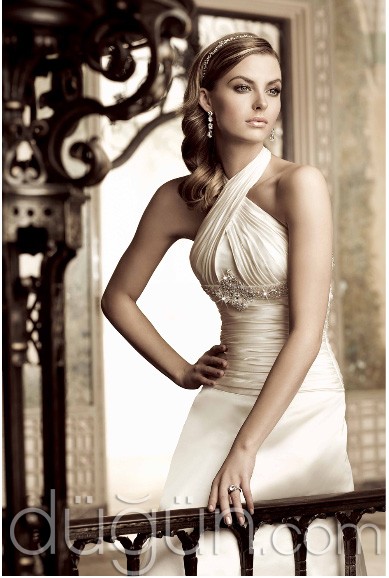 Boyundan Bağlamalı Gelinlik