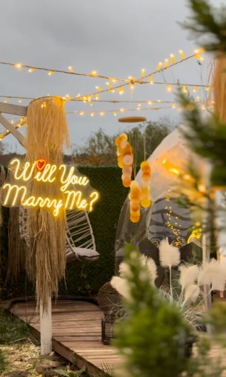 Cheers Table - Evlilik Teklifi