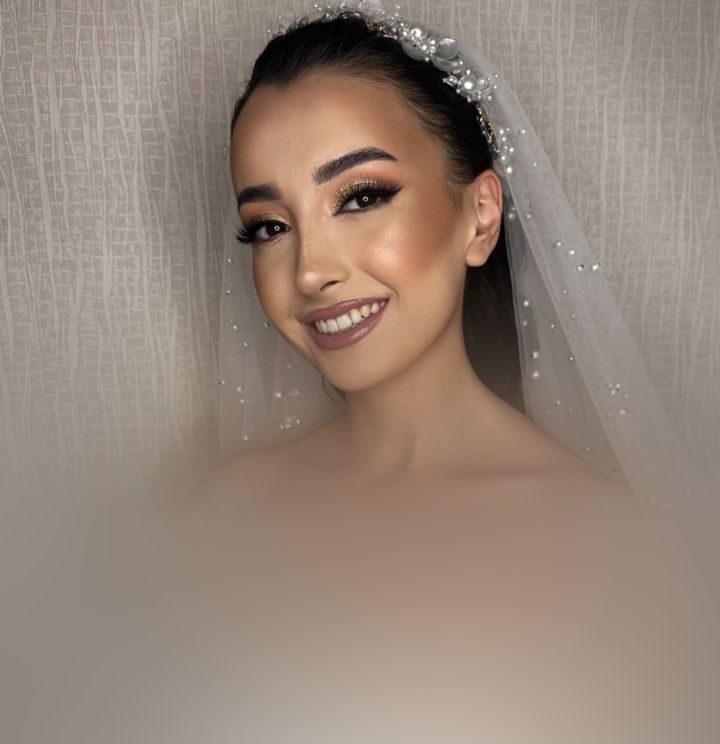 Nurbanu Çevik Make-up Artist
