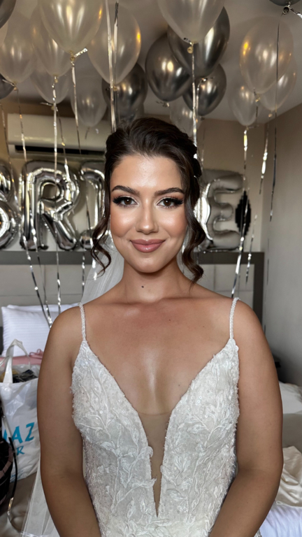 Nurbanu Çevik Make-up Artist