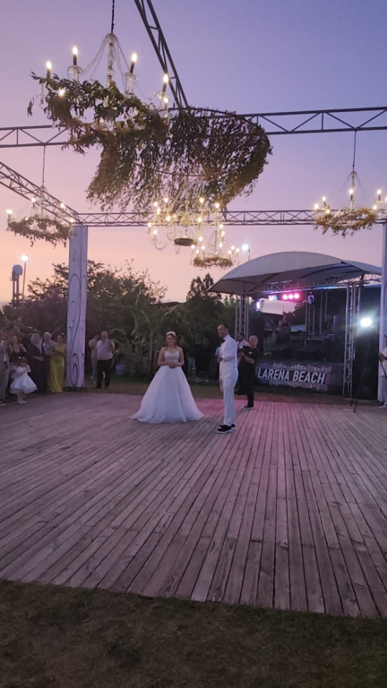 Harun - Arzu Dans Stüdyosu