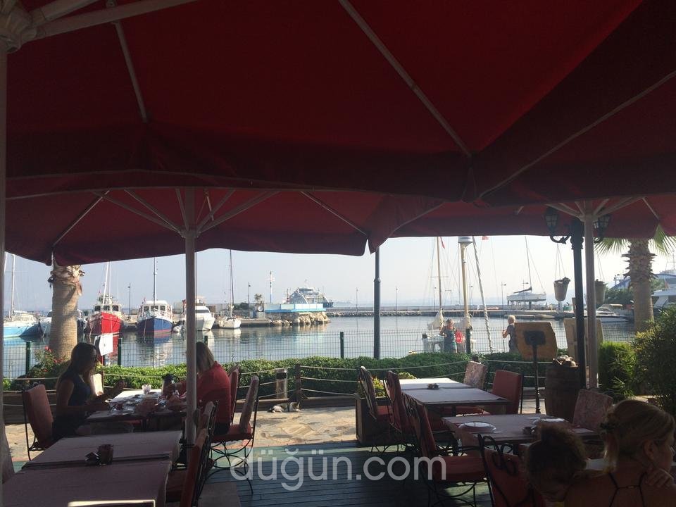 Monthelie Restaurant & Wine House