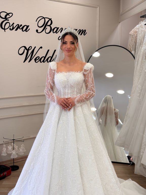 Esra Bayram Wedding