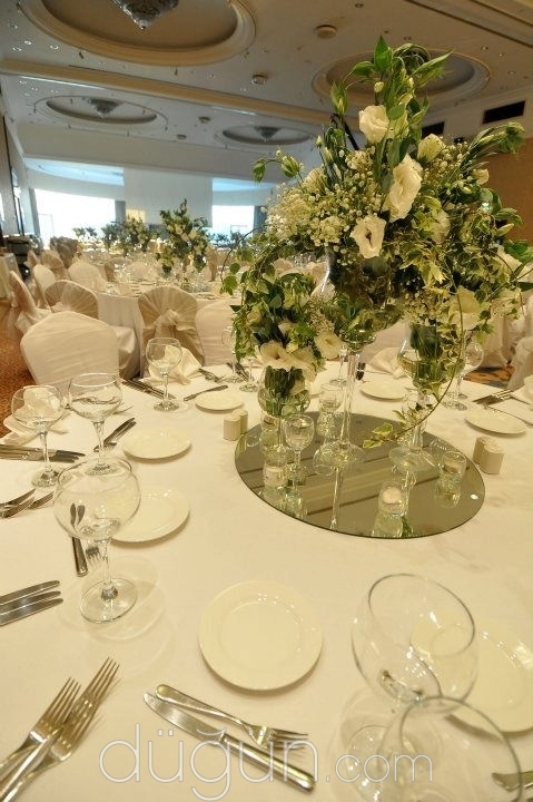 Zeynep Qustoo Çikolata Çiçek Organizasyon