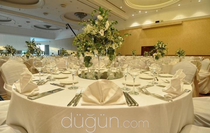 Zeynep Qustoo Çikolata Çiçek Organizasyon