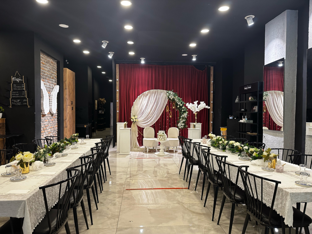 Hangy Event House Cafe