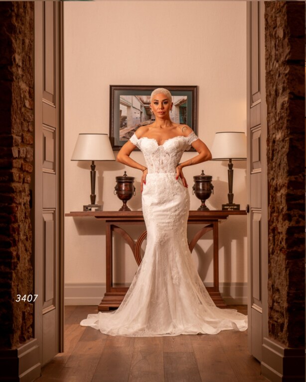 Düşük Omuz Balık Gelinlik