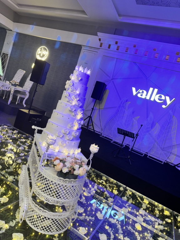 Valley Wedding