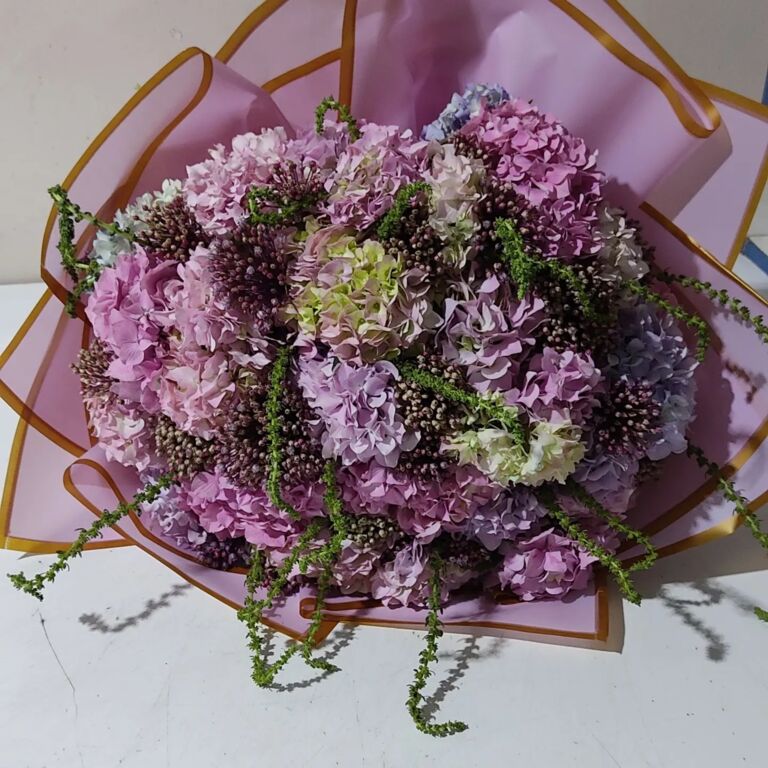 Mengilli Çiçekçilik ve Çikolata