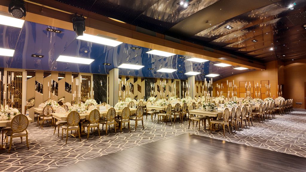 Dream Hill Hotel by Glory Wedding