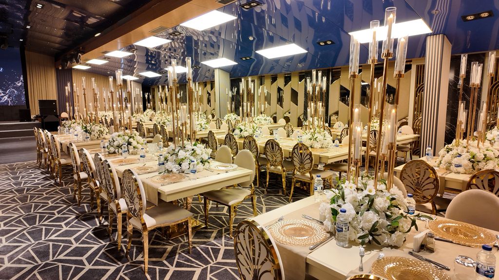 Dream Hill Hotel by Glory Wedding