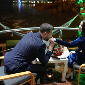 Yüzen Ev
