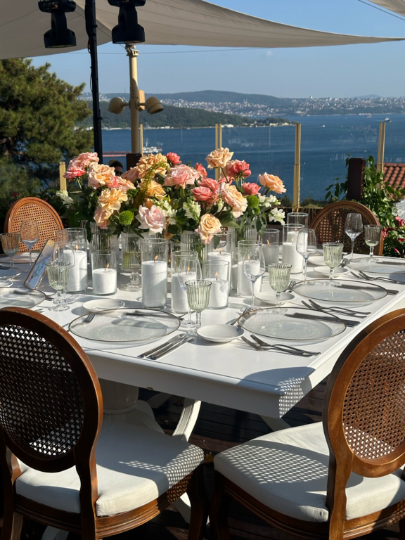 Rebirth Flower Studio