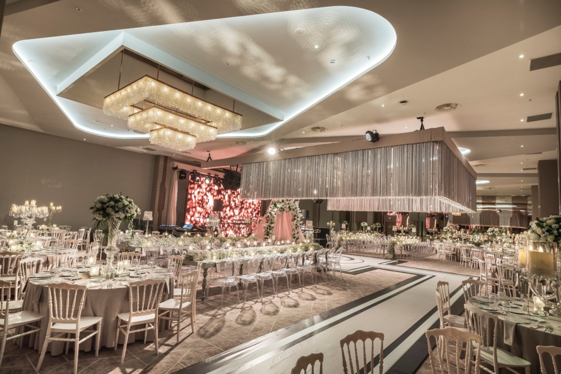 Düğünler Köşkü