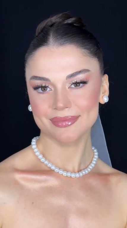 Yağmur Caferova Hair Makeup Studio - 2608547