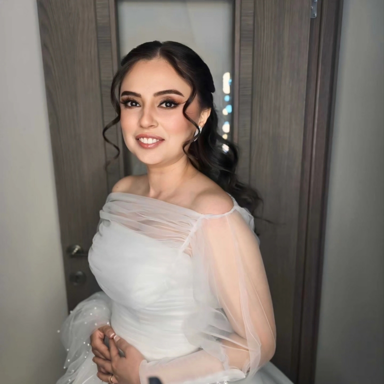 Makeup and Ayşenur Öztürk