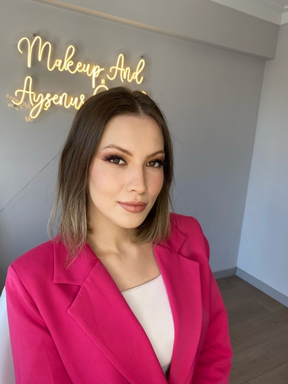 Makeup and Ayşenur Öztürk
