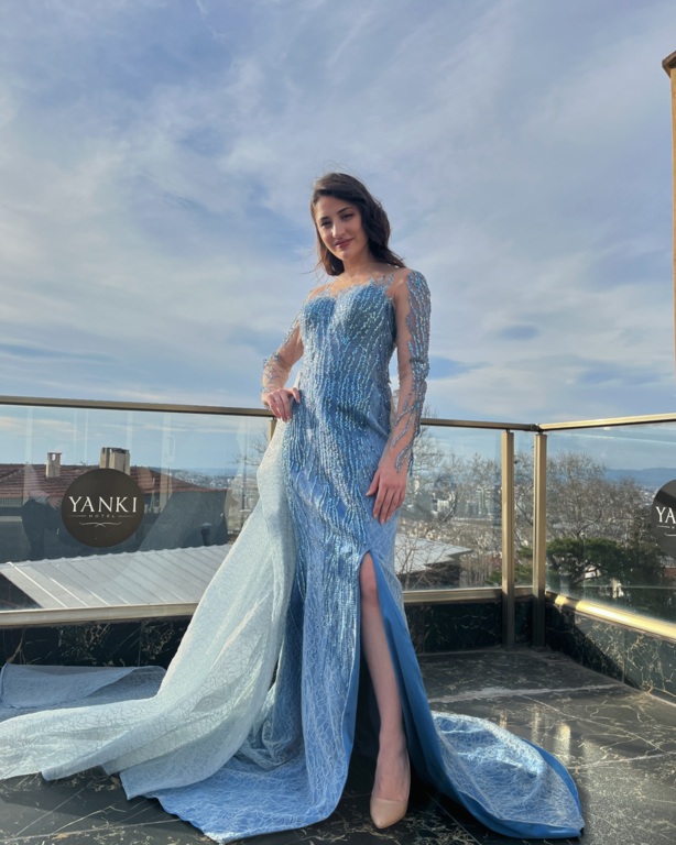 Tuğçe Ayas Abiye Gelinlik Kiralama