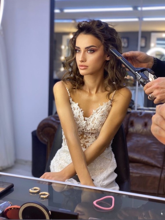 Freelands Make-Up Artist