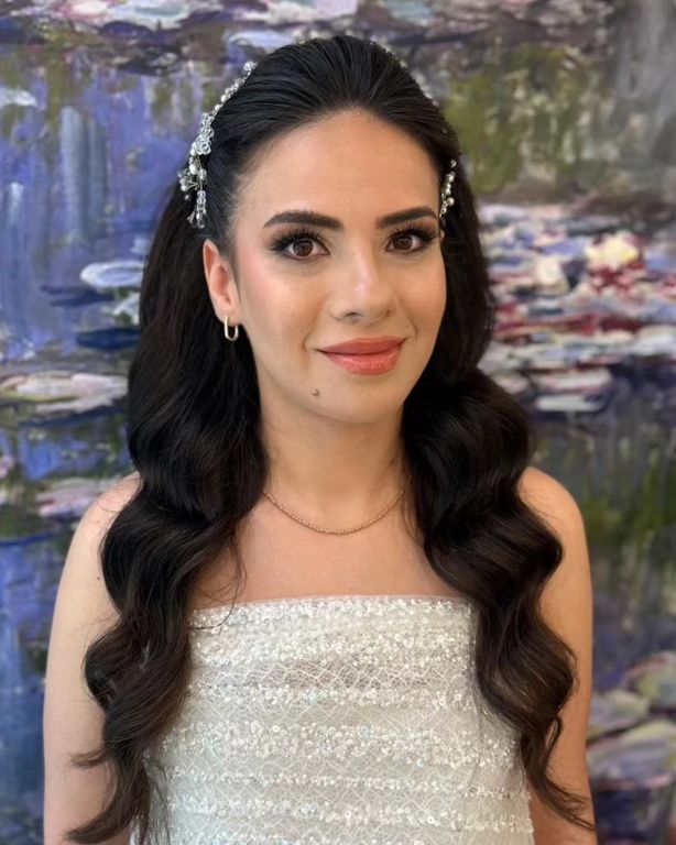 Ayşe Aktaş Hair Stylist - 2608112