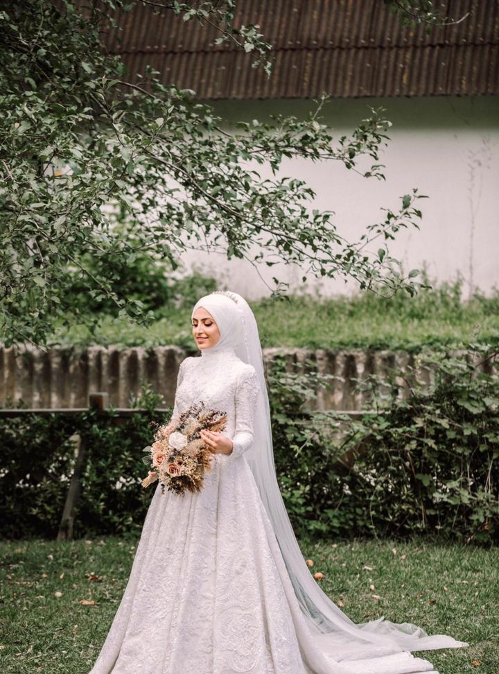 Hakim Yaka A Kesim Gelinlik