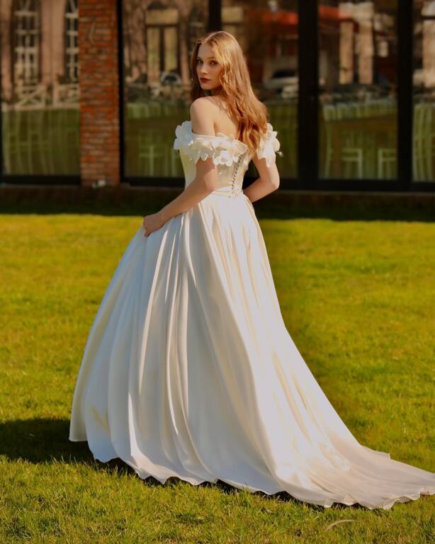 Lady Star Wedding Haute Couture