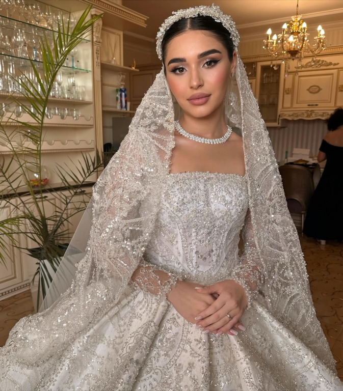 Esra Aysin Make Up Artist