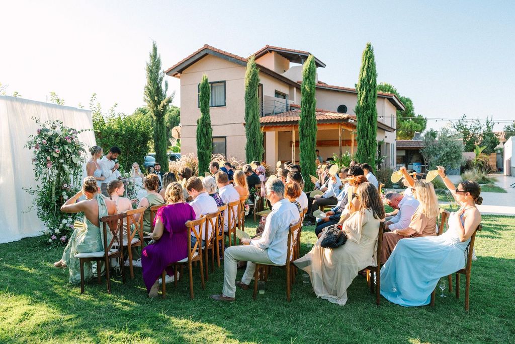 Vual Urla