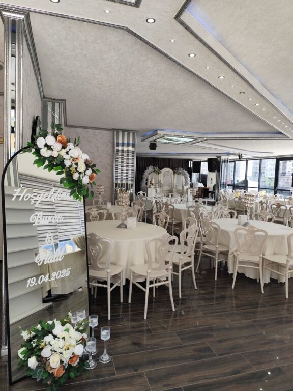 İnci Saray Kehribar Teras Salonu