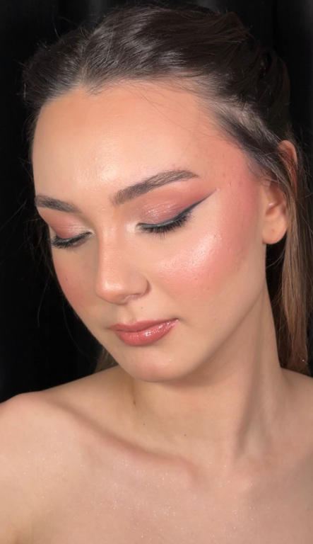 Bahar Gençtürk Make-Up Artist